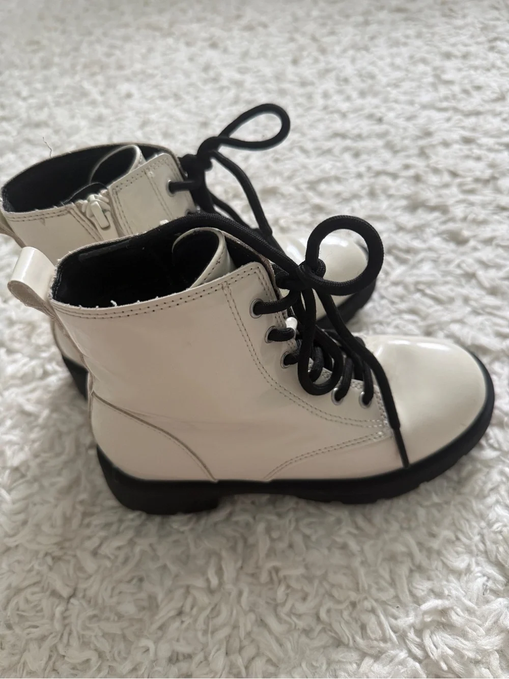Old Navy Cream Lace-Up Kids Combat Boots with Black Soles